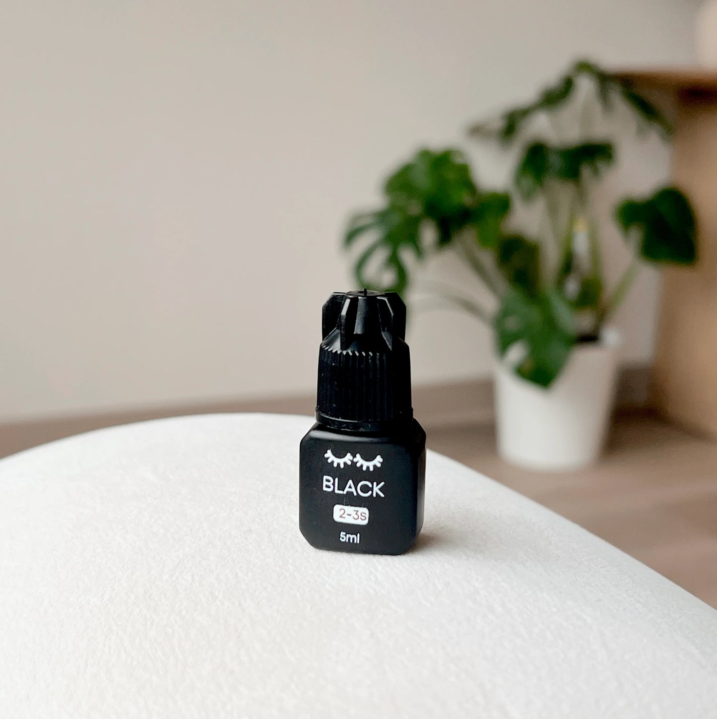 PRIVATE LABEL lash adhesive (SAMPLE)