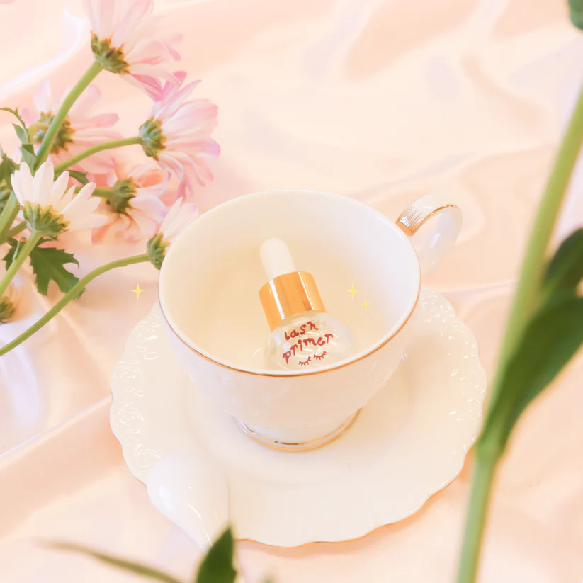 BEAUTÉ NÉCESSAIRE artist essentials *MAY*